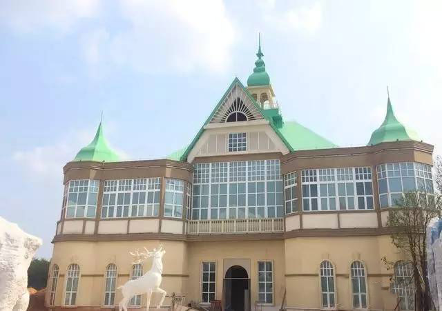 海花島五國溫泉城類似項(xiàng)目落成效果